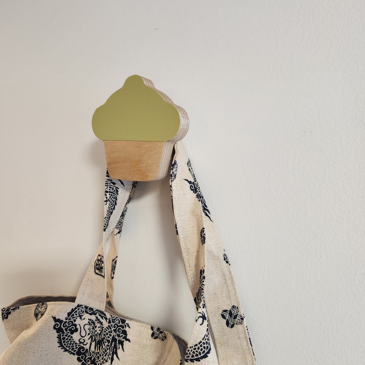 Cupcake Wall Hook + Natural Base