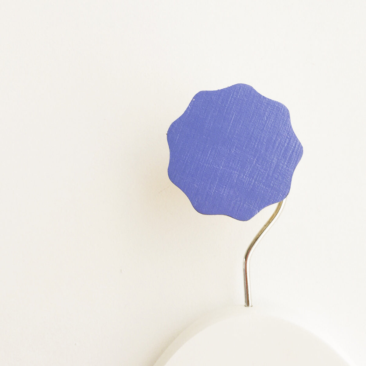 knobbly. badge wall hook cornflower blue